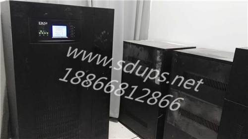 ���l�ھ�ʽUPS�Դ